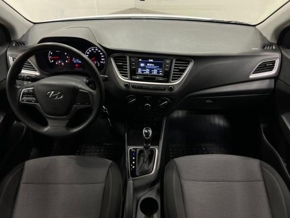 Hyundai Solaris II Рестайлинг с пробегом 2022 года, цена 1 850 000 рублей, 31500 км, седан, Автокод Объявления