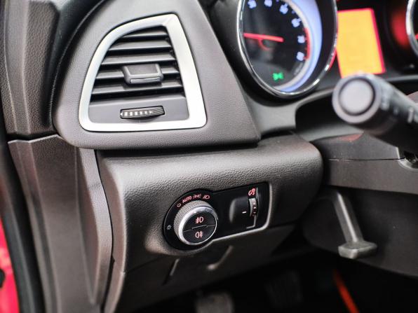 Opel Astra J Рестайлинг с пробегом 2012 года, цена 835 000 рублей, 88245 км, хэтчбек, Автокод Объявления