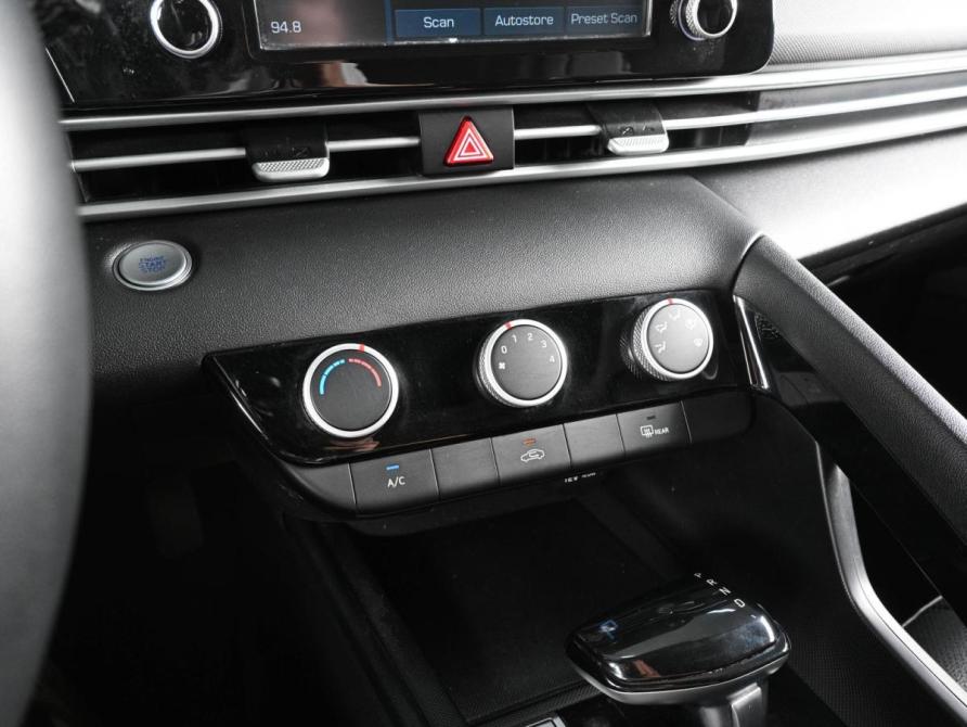 Hyundai Elantra VII (CN7) Рестайлинг Ростов-на-Дону  - изображение 17