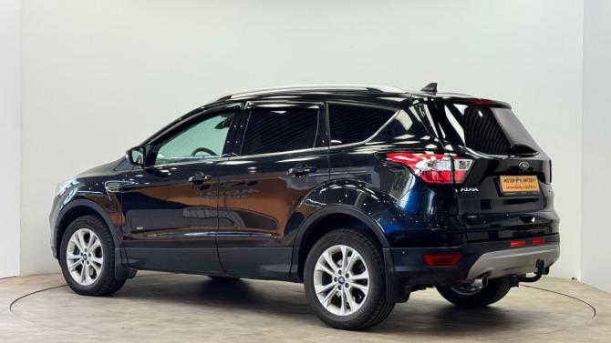Ford Kuga II Рестайлинг с пробегом 2017 года, цена 1 200 000 рублей, 181021 км, внедорожник, Автокод Объявления