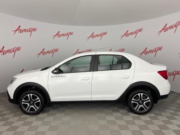Renault Logan II Рестайлинг с пробегом 2022 года, цена 1 275 000 рублей, 82692 км, седан, Автокод Объявления