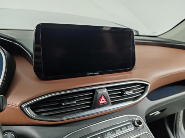 Hyundai Santa Fe IV Рестайлинг с пробегом 2021 года, цена 3 199 000 рублей, 84562 км, внедорожник, Автокод Объявления