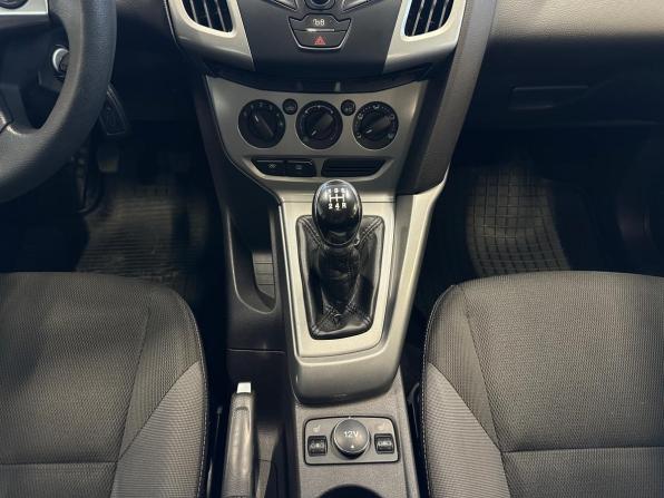 Ford Focus III с пробегом 2011 года, цена 795 000 рублей, 140139 км, хэтчбек, Автокод Объявления