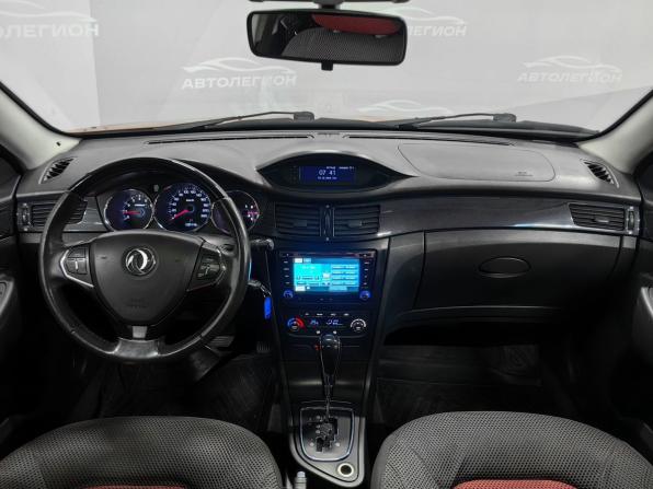 Dongfeng H30 Cross с пробегом 2015 года, цена 690 000 рублей, 139000 км, хэтчбек, Автокод Объявления
