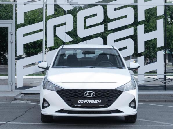 Hyundai Solaris II Рестайлинг с пробегом 2021 года, цена 1 289 000 рублей, 46848 км, седан, Автокод Объявления