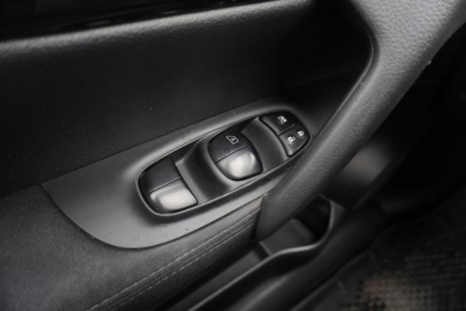 Nissan Qashqai II с пробегом 2017 года, цена 1 329 000 рублей, 127000 км, внедорожник, Автокод Объявления