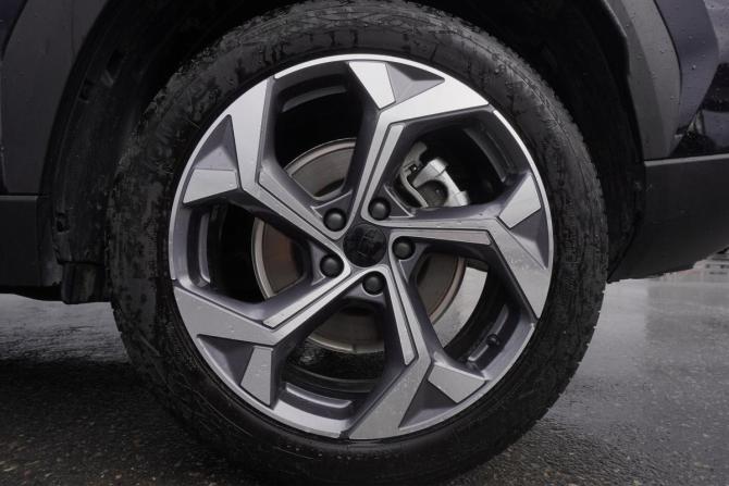 Geely Atlas II с пробегом 2024 года, цена 2 828 000 рублей, 12900 км, внедорожник, Автокод Объявления