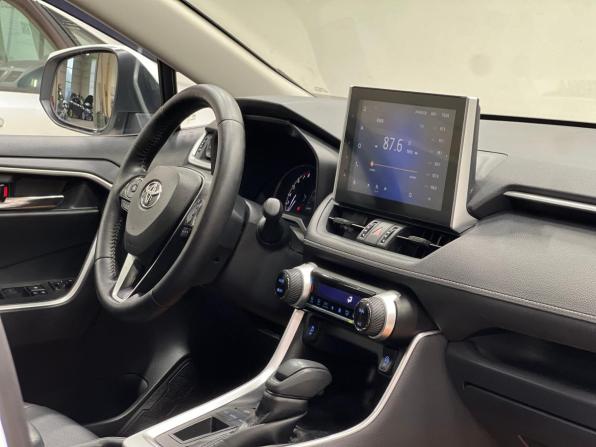 Toyota RAV4 V (XA50) с пробегом 2021 года, цена 2 840 000 рублей, 39840 км, внедорожник, Автокод Объявления