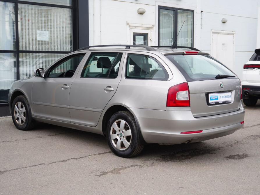 Skoda Octavia II (A5) Рестайлинг Москва  - изображение 7