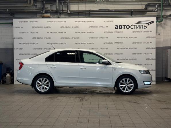 Skoda Rapid I с пробегом 2016 года, цена 1 049 000 рублей, 115680 км, лифтбек, Автокод Объявления