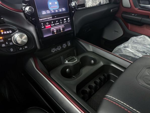 Ram 1500 V Рестайлинг с пробегом 2026 года, цена 9 950 000 рублей, 66 км, offers.body_type.unknown, Автокод Объявления