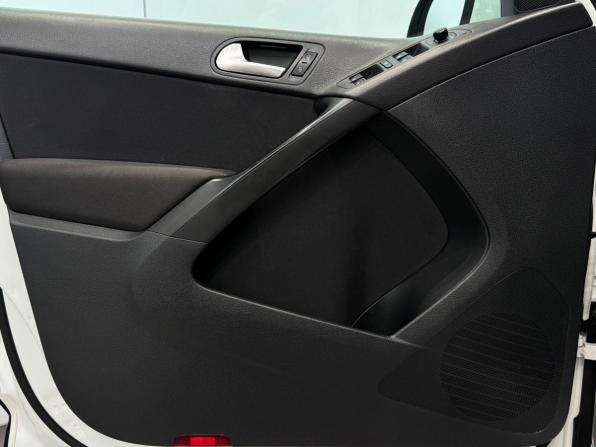 Volkswagen Tiguan I Рестайлинг с пробегом 2014 года, цена 1 260 000 рублей, 193817 км, внедорожник, Автокод Объявления