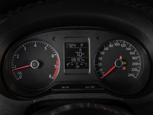 Volkswagen Polo V Рестайлинг с пробегом 2019 года, цена 1 030 000 рублей, 128197 км, седан, Автокод Объявления