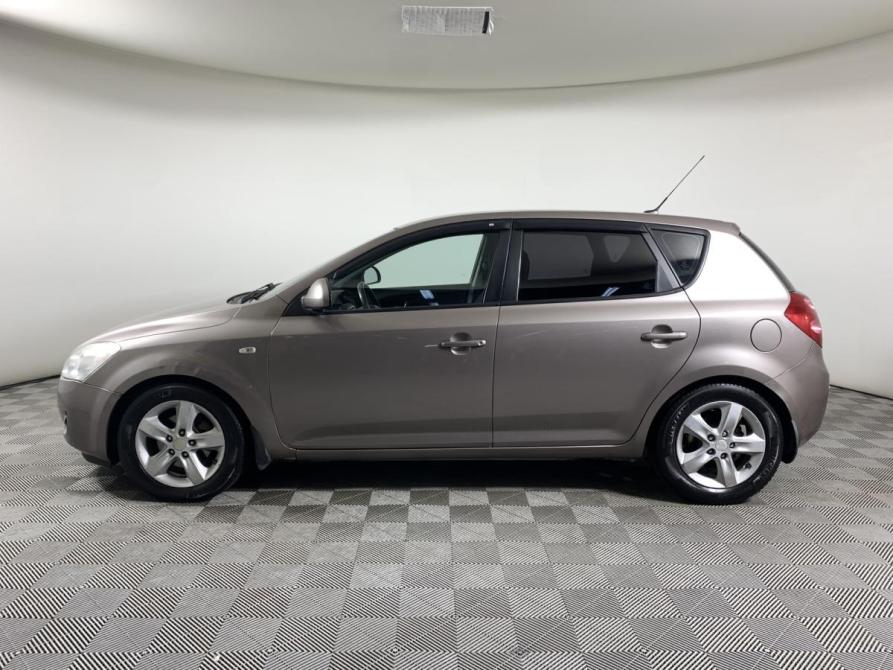 Kia Ceed I Москва  - изображение 8