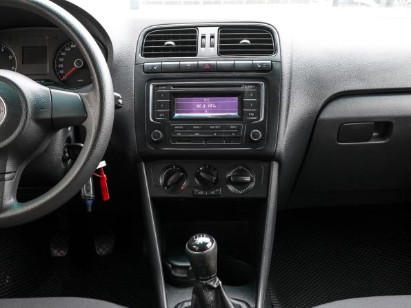 Volkswagen Polo V с пробегом 2013 года, цена 579 000 рублей, 219651 км, седан, Автокод Объявления