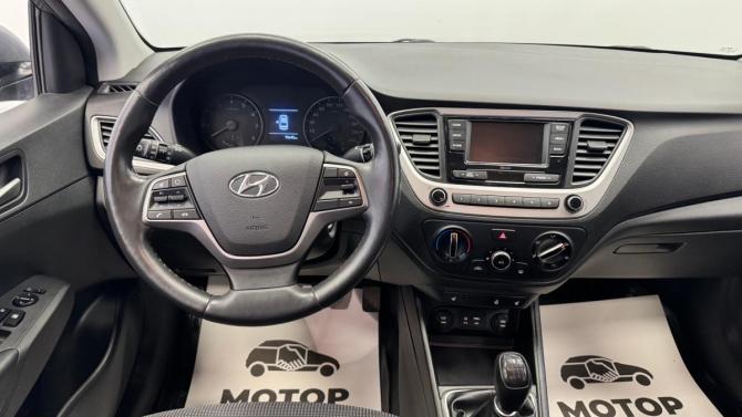 Hyundai Solaris II с пробегом 2017 года, цена 1 145 000 рублей, 75359 км, седан, Автокод Объявления