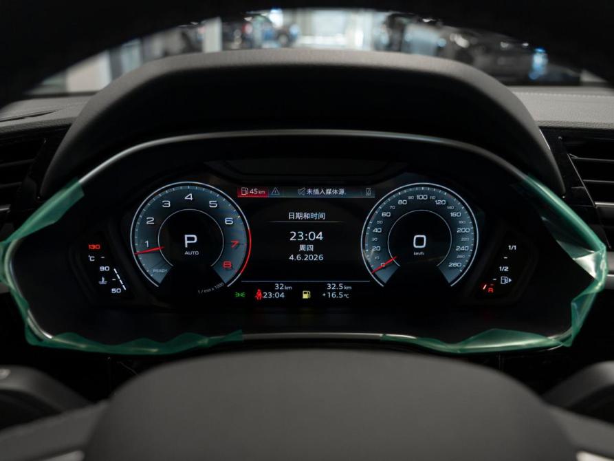Audi Q3 II (F3) Москва  - изображение 12
