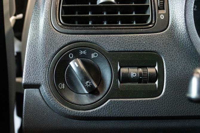Volkswagen Polo V с пробегом 2014 года, цена 985 000 рублей, 196200 км, седан, Автокод Объявления