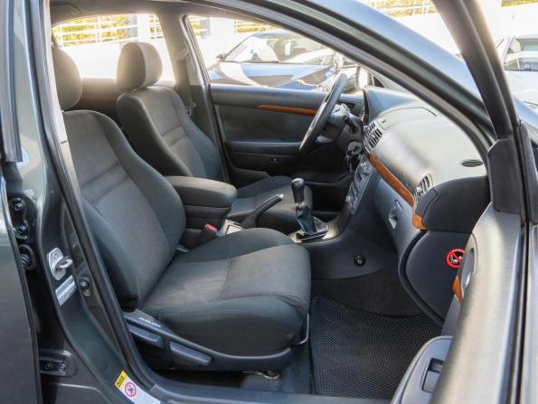 Toyota Avensis II Рестайлинг с пробегом 2006 года, цена 599 900 рублей, 411739 км, седан, Автокод Объявления
