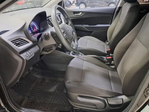 Hyundai Solaris II с пробегом 2019 года, цена 1 435 000 рублей, 141010 км, седан, Автокод Объявления