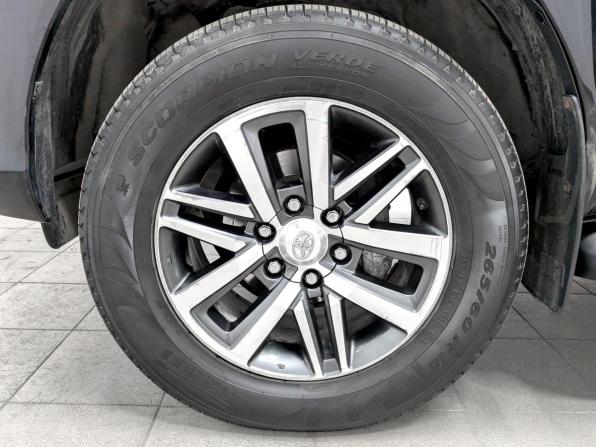 Toyota Hilux VIII с пробегом 2017 года, цена 3 380 000 рублей, 247439 км, offers.body_type.unknown, Автокод Объявления