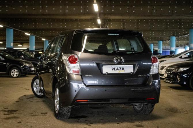 Toyota Verso I Рестайлинг с пробегом 2013 года, цена 1 399 000 рублей, 148831 км, компактвэн, Автокод Объявления