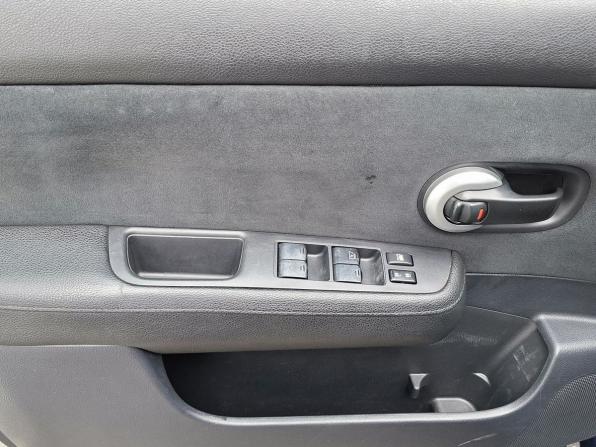 Nissan Tiida I Рестайлинг с пробегом 2011 года, цена 725 000 рублей, 229884 км, хэтчбек, Автокод Объявления