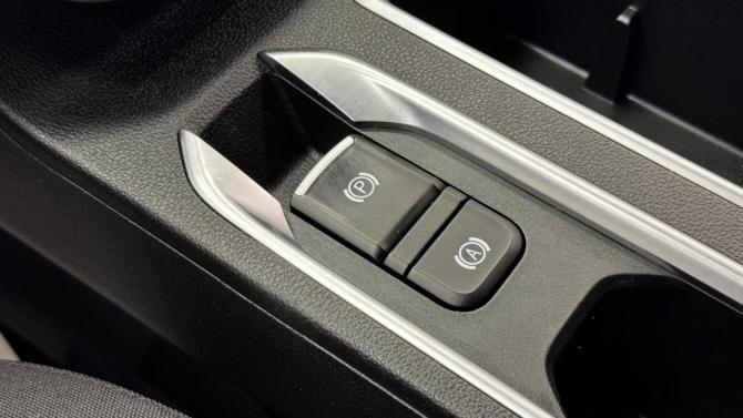 Haval M6 II с пробегом 2023 года, цена 1 790 000 рублей, 50417 км, внедорожник, Автокод Объявления
