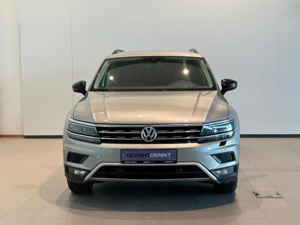 Volkswagen Tiguan II с пробегом 2019 года, цена 2 750 000 рублей, 124082 км, внедорожник, Автокод Объявления