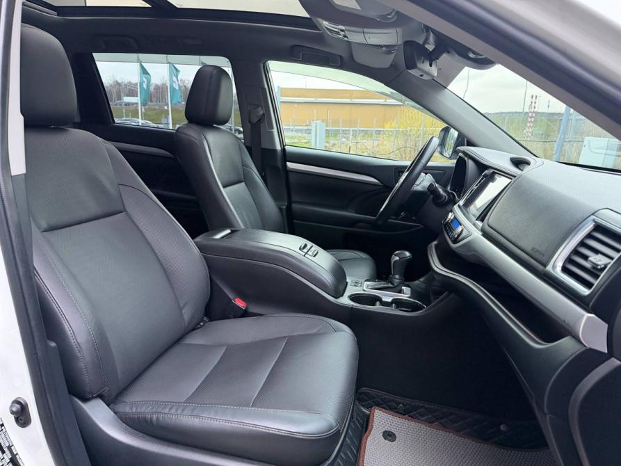 Toyota Highlander III (XU50) Рестайлинг Санкт-Петербург  - изображение 16