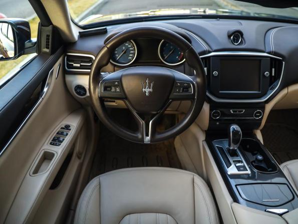 Maserati Ghibli III с пробегом 2015 года, цена 2 900 000 рублей, 98578 км, седан, Автокод Объявления