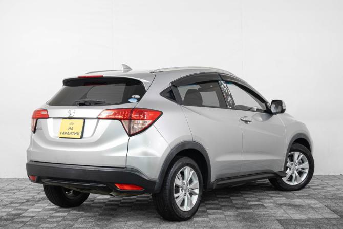 Honda Vezel I с пробегом 2015 года, цена 1 749 000 рублей, 70000 км, внедорожник, Автокод Объявления