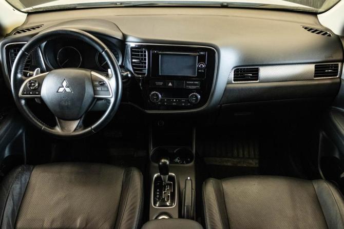 Mitsubishi Outlander III с пробегом 2012 года, цена 1 350 000 рублей, 193256 км, внедорожник, Автокод Объявления
