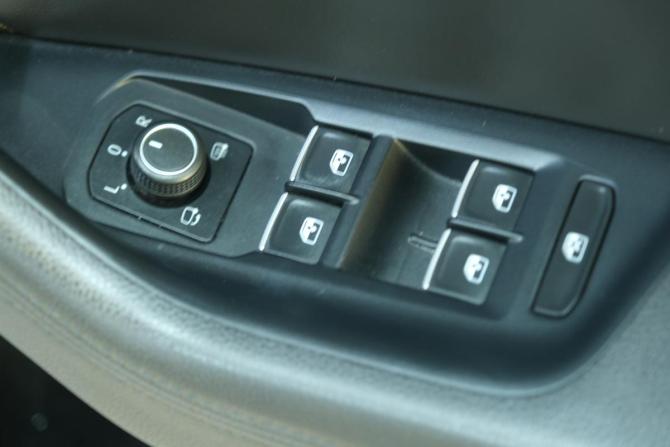 Volkswagen Passat B8 с пробегом 2015 года, цена 1 649 000 рублей, 210300 км, седан, Автокод Объявления