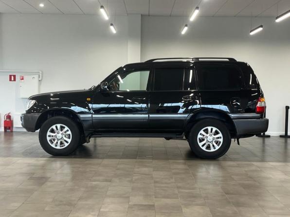 Toyota Land Cruiser 100 Series Рестайлинг 2 с пробегом 2006 года, цена 2 300 000 рублей, 277000 км, внедорожник, Автокод Объявления
