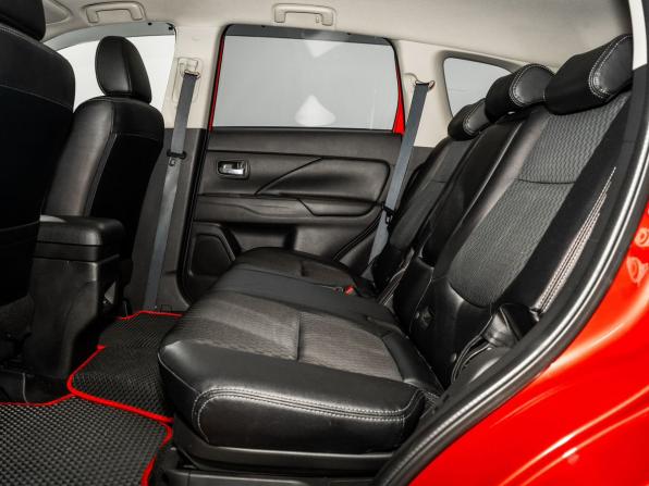 Mitsubishi Outlander III Рестайлинг с пробегом 2014 года, цена 1 649 500 рублей, 228369 км, внедорожник, Автокод Объявления