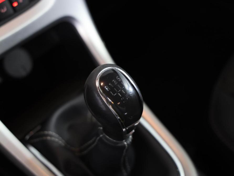 Opel Astra J Рестайлинг Санкт-Петербург  - изображение 9
