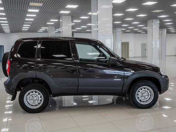 Chevrolet Niva I Рестайлинг с пробегом 2016 года, цена 599 000 рублей, 111440 км, внедорожник, Автокод Объявления