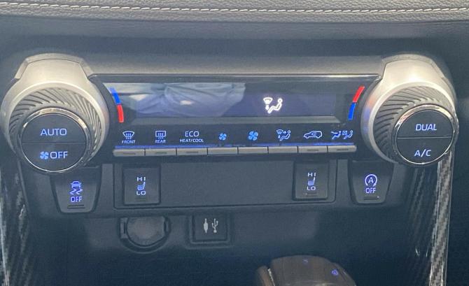 Toyota RAV4 V (XA50) с пробегом 2021 года, цена 3 400 000 рублей, 49600 км, внедорожник, Автокод Объявления