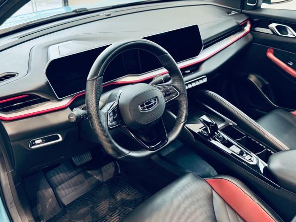 Geely Coolray I Рестайлинг с пробегом 2023 года, цена 2 150 000 рублей, 23000 км, внедорожник, Автокод Объявления