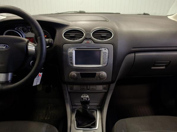 Ford Focus II Рестайлинг с пробегом 2010 года, цена 640 000 рублей, 165375 км, седан, Автокод Объявления
