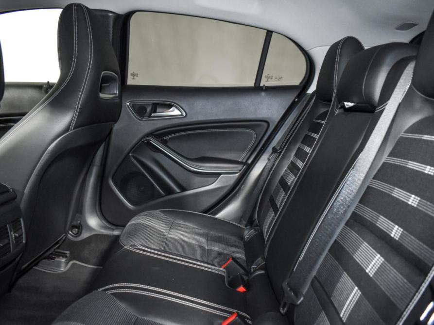 Mercedes-Benz GLA I (X156) Рестайлинг Санкт-Петербург  - изображение 12
