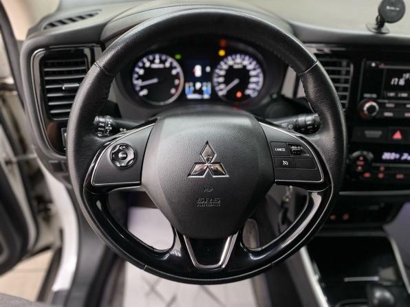 Mitsubishi Outlander III Рестайлинг 3 с пробегом 2018 года, цена 1 880 000 рублей, 83913 км, внедорожник, Автокод Объявления