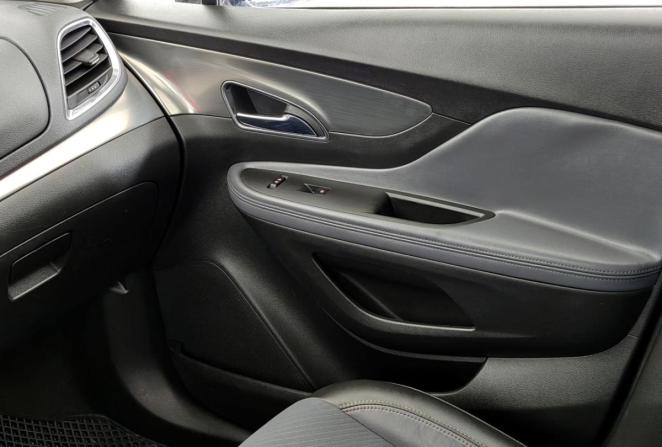 Opel Mokka I с пробегом 2014 года, цена 999 000 рублей, 130000 км, внедорожник, Автокод Объявления
