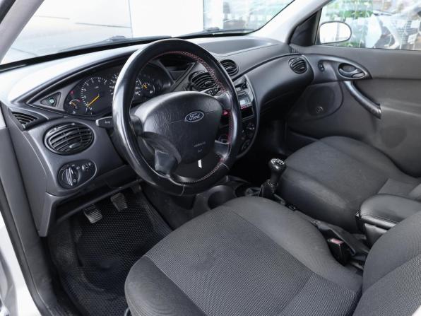 Ford Focus I Рестайлинг с пробегом 2004 года, цена 198 000 рублей, 323963 км, седан, Автокод Объявления