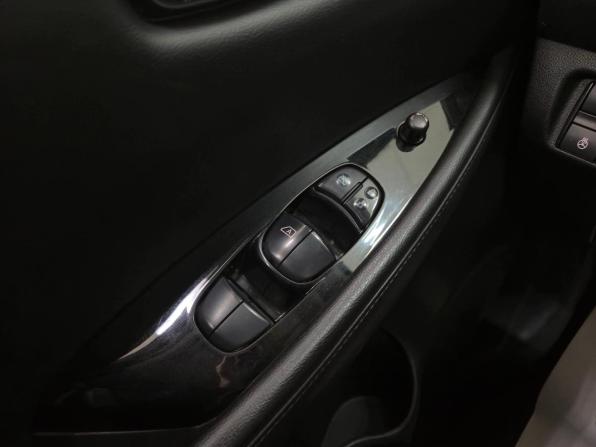 Nissan Leaf II (ZE1) с пробегом 2019 года, цена 1 980 000 рублей, 53097 км, хэтчбек, Автокод Объявления