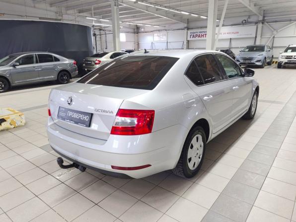 Skoda Octavia III (A7) Рестайлинг с пробегом 2018 года, цена 1 340 000 рублей, 186000 км, лифтбек, Автокод Объявления