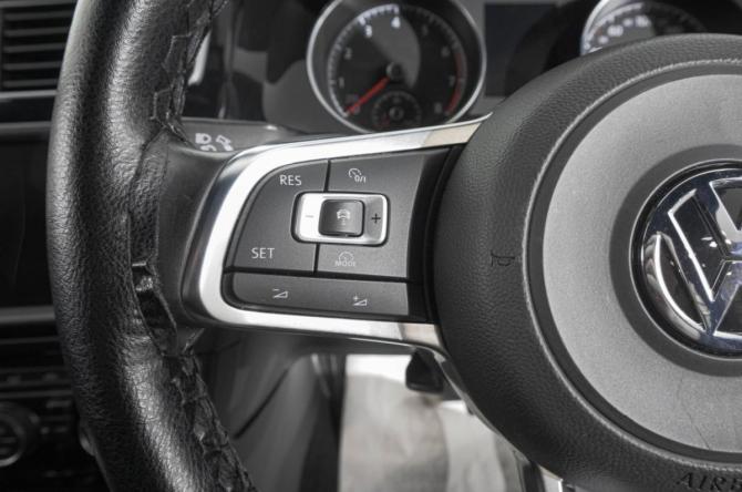 Volkswagen Golf VII с пробегом 2014 года, цена 1 299 000 рублей, 112000 км, универсал, Автокод Объявления
