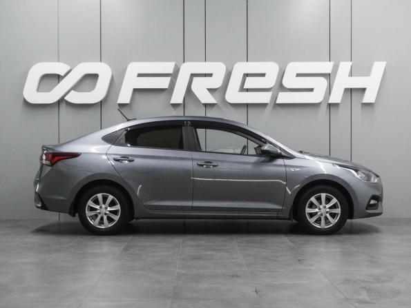 Hyundai Solaris II с пробегом 2019 года, цена 1 399 000 рублей, 101268 км, седан, Автокод Объявления