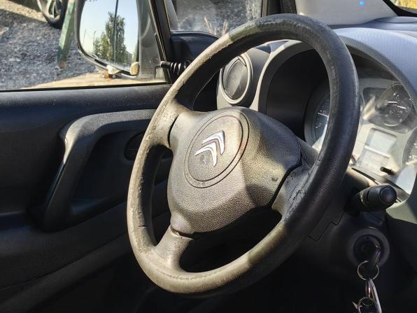Citroen Berlingo II Рестайлинг с пробегом 2012 года, цена 399 000 рублей, 350000 км, компактвэн, Автокод Объявления